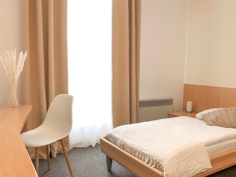 Double or Twin Room with Private Bathroom image 3