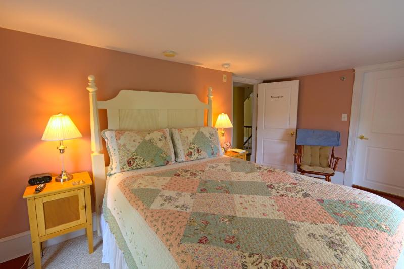 Deluxe Double Room image 4