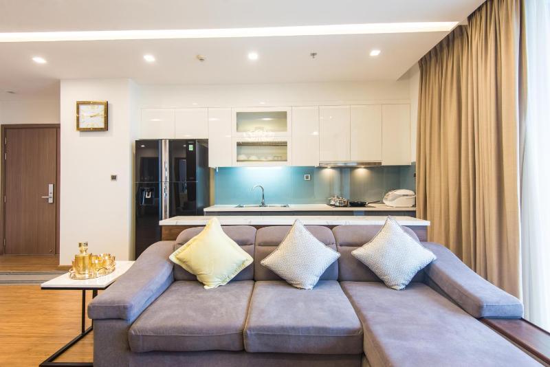 Premium Apartment Vinhomes Metropolis BaDinh - image 13
