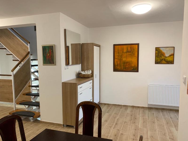 Standard Double Room with Shared Bathroom and Balcony image 3