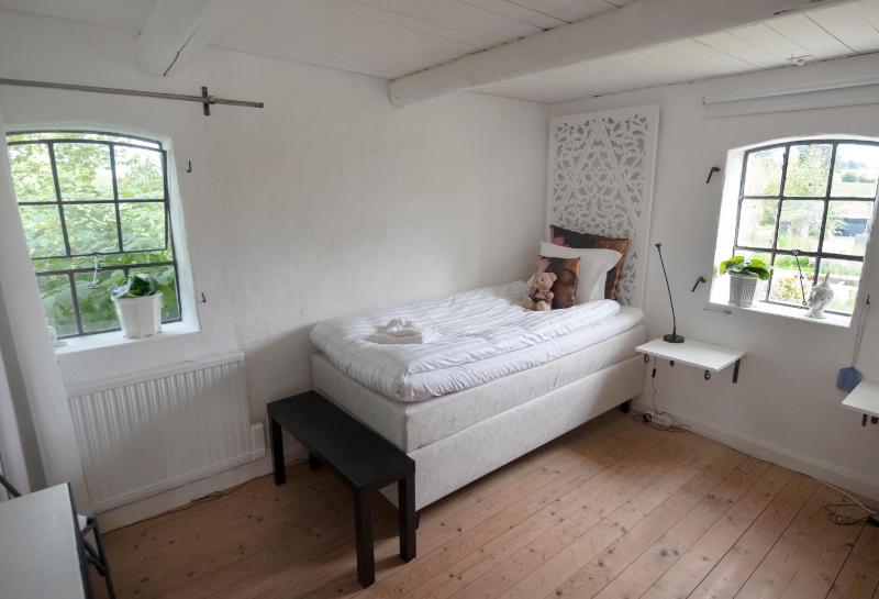 Double or Twin Room image 2