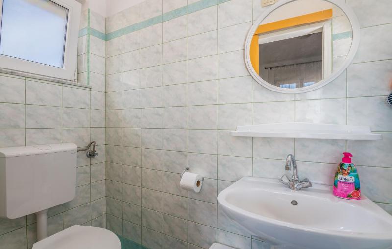 Standard Double Room image 2