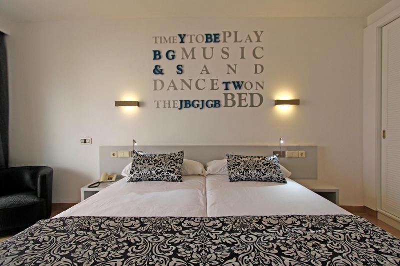 BG Pamplona - image 6