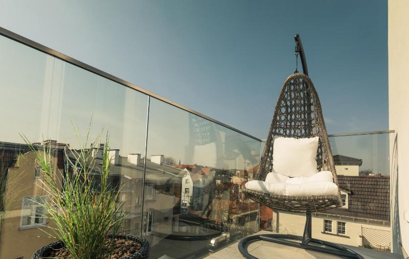Sky and Sea by Renters Prestige - image 8
