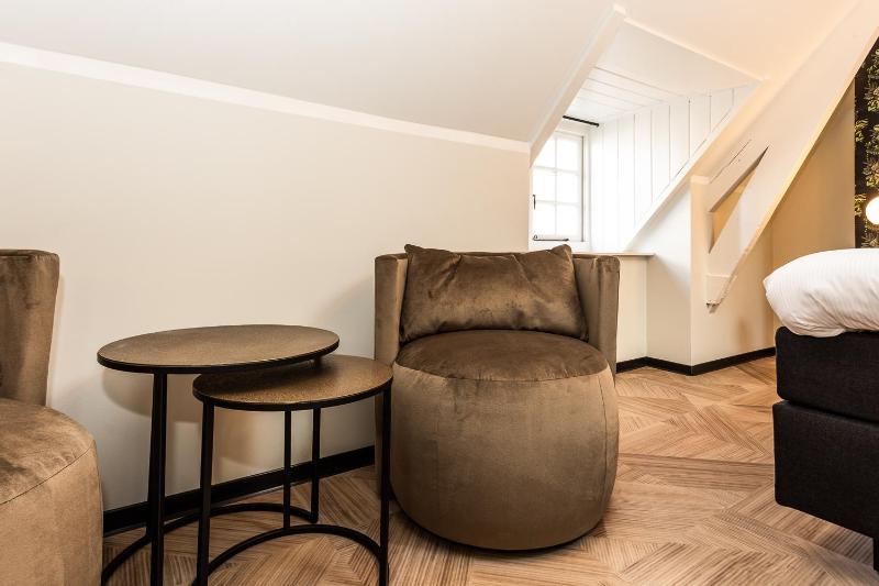 Superior Double Room image 3