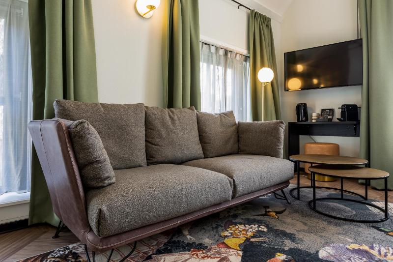 Suite with Sauna image 3