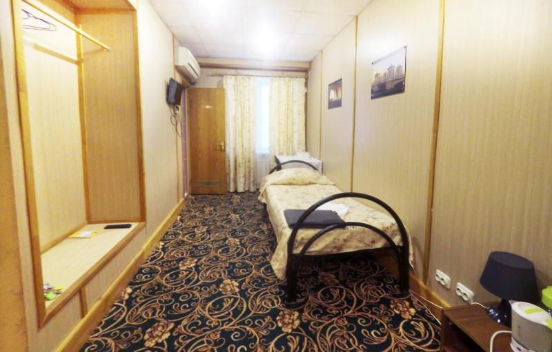 Single Room image 3