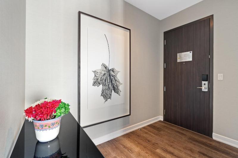 SOHO Residences Lisgar - image 16