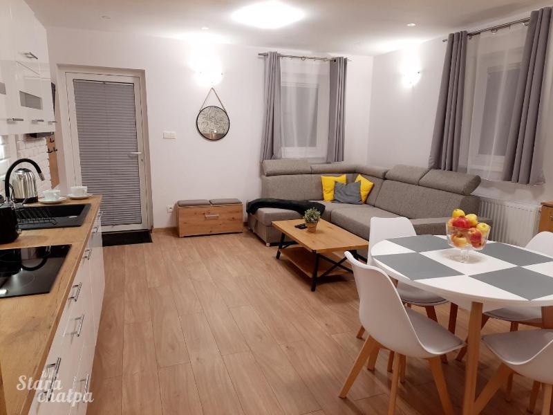 Large Double Room image 3