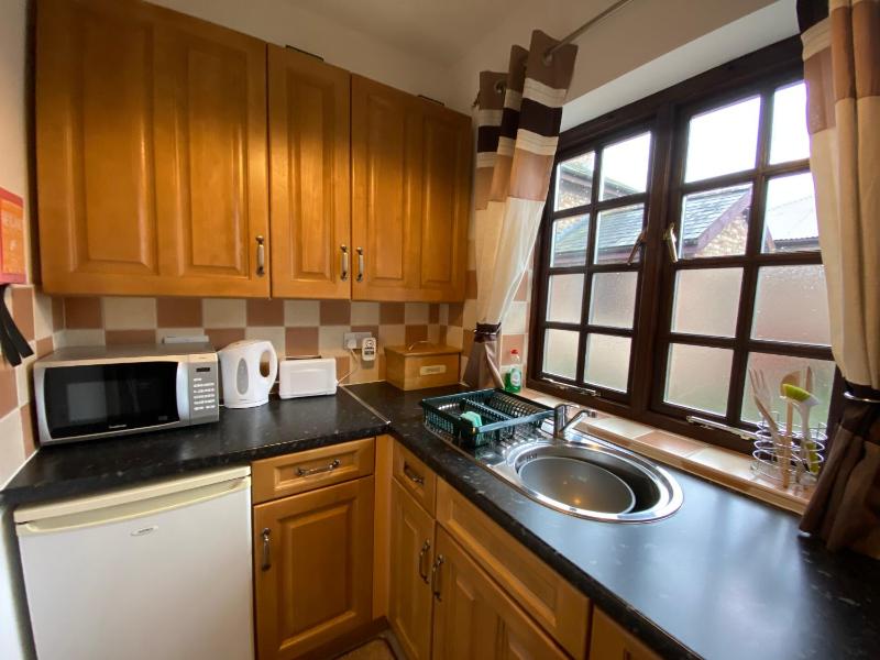 One-Bedroom Cottage image 4