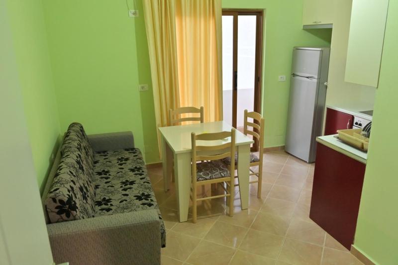 Quadruple Room image 3