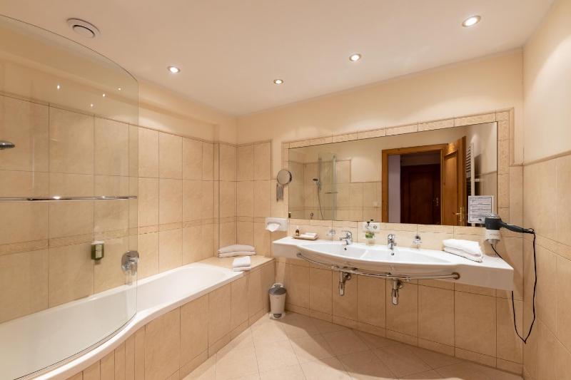 Suite image 3