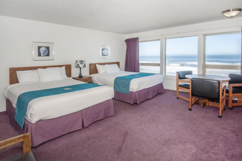 Double Room image 4