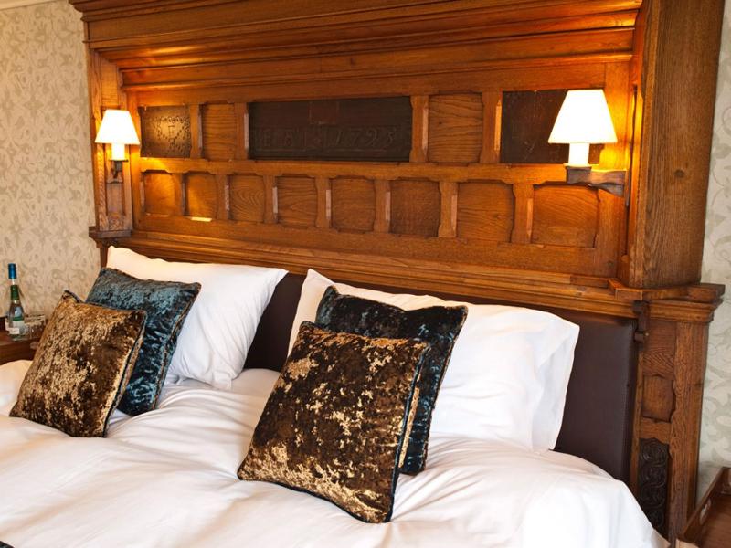 Standard Double or Twin Room image 4