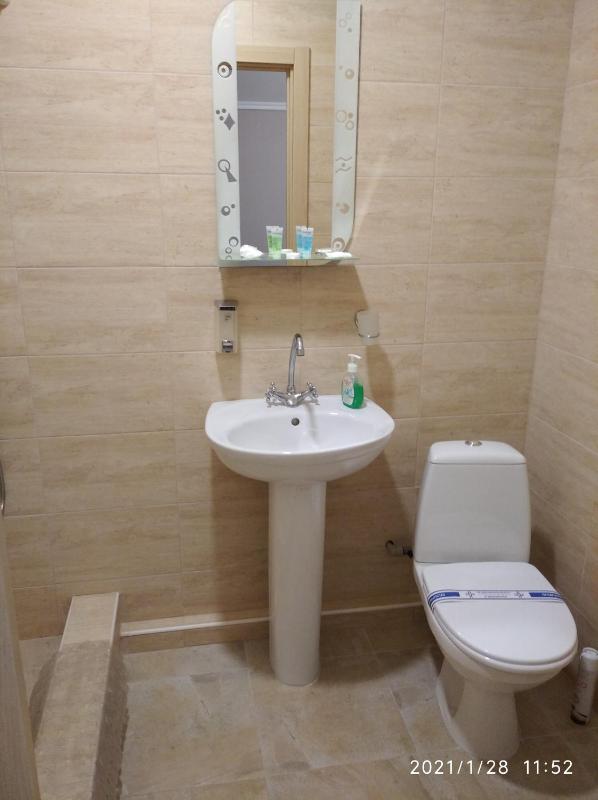 Budget Twin Room image 2