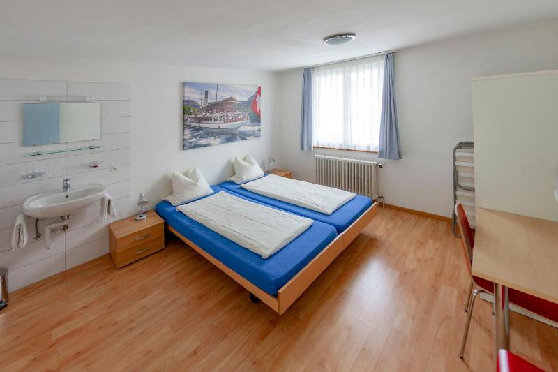 Double Room with Shared Bathroom image 1