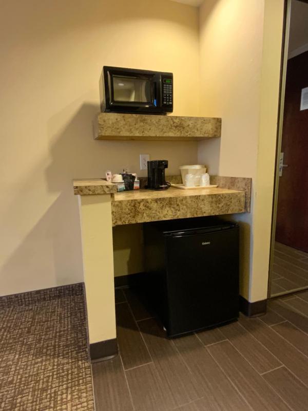 Double Suite with Two Double Beds - Non-Smoking image 4