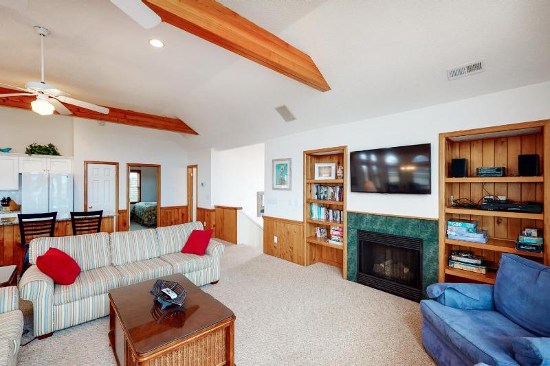 Seven Bedroom House image 3