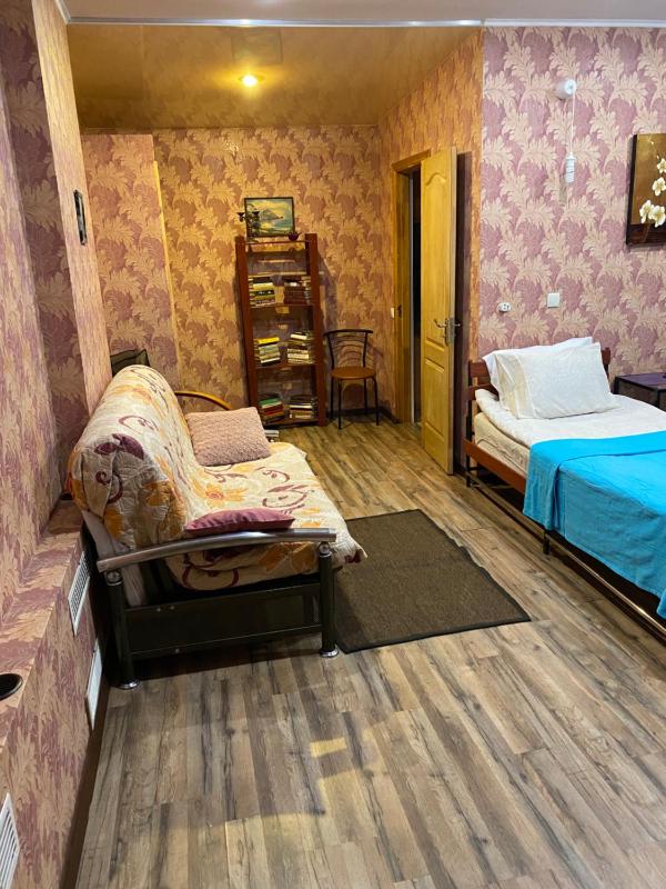 Twin Room with Extra Bed image 3