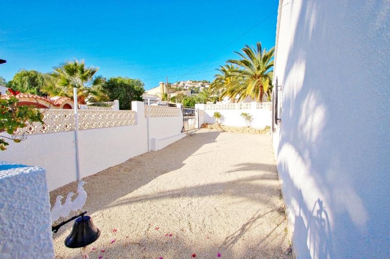 Paula-3 - holiday home with private swimming pool in Moraira - image 16