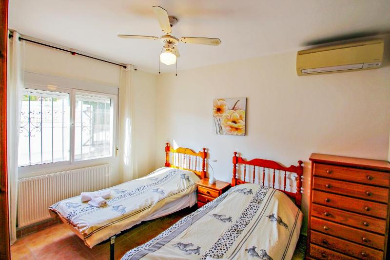 Paula-3 - holiday home with private swimming pool in Moraira - image 22