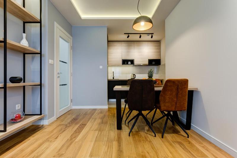 One-Bedroom Apartment image 3