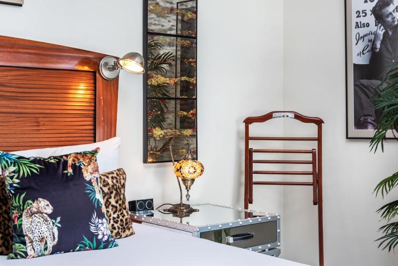 King Room with Ocean View image 4