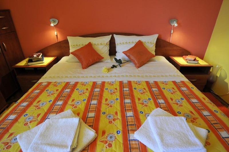 Double Room with Terrace image 2