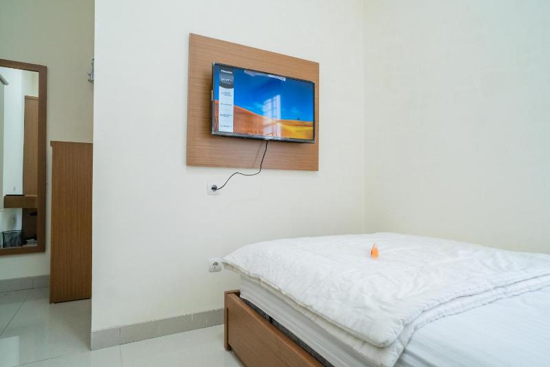 KoolKost Syariah near Jl Pajajaran Bogor - image 14