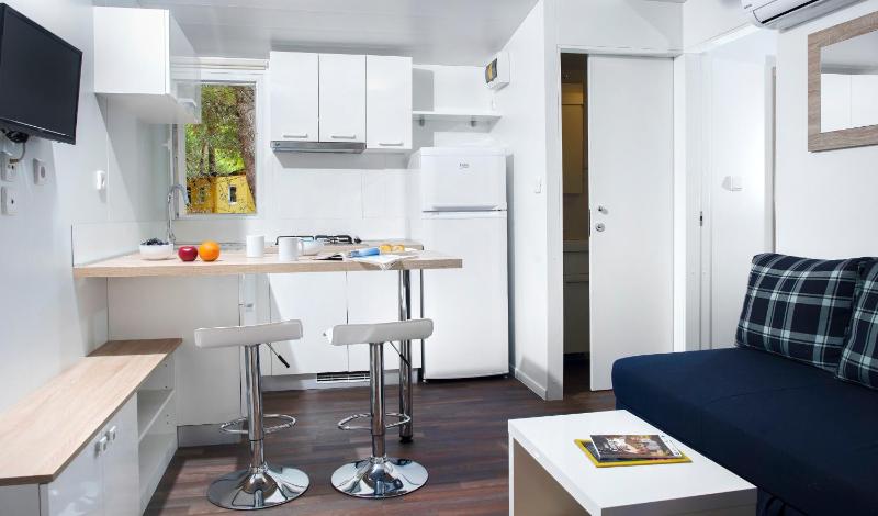 Superior Two-bedroom Mobile Home image 2