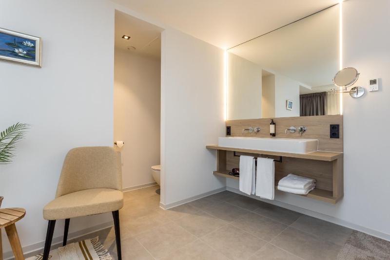 Junior Suite with Sauna image 4