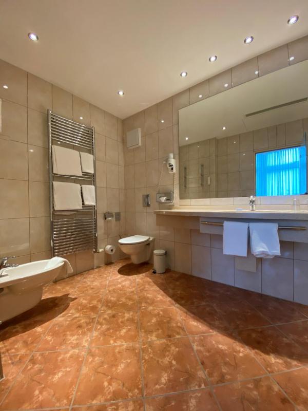 Suite image 3