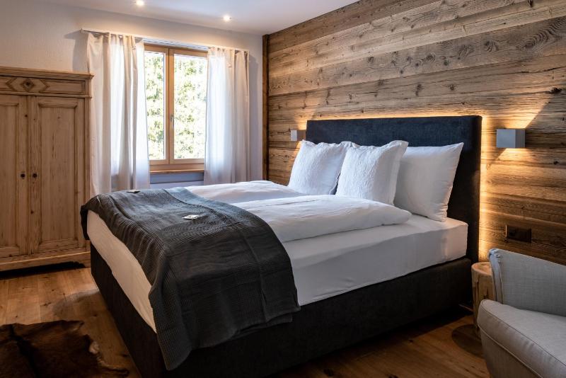 Premium Double Room image 1