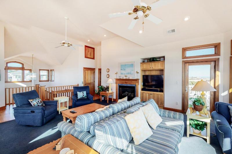 Six Bedroom house image 3