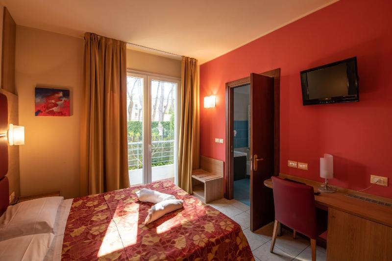 Hotel Mondial - image 19