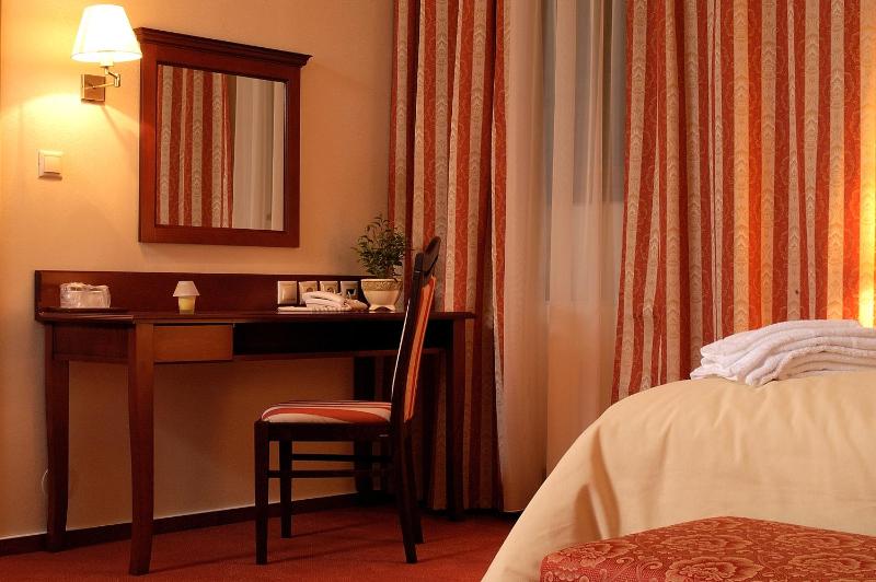 Executive Double Room image 2