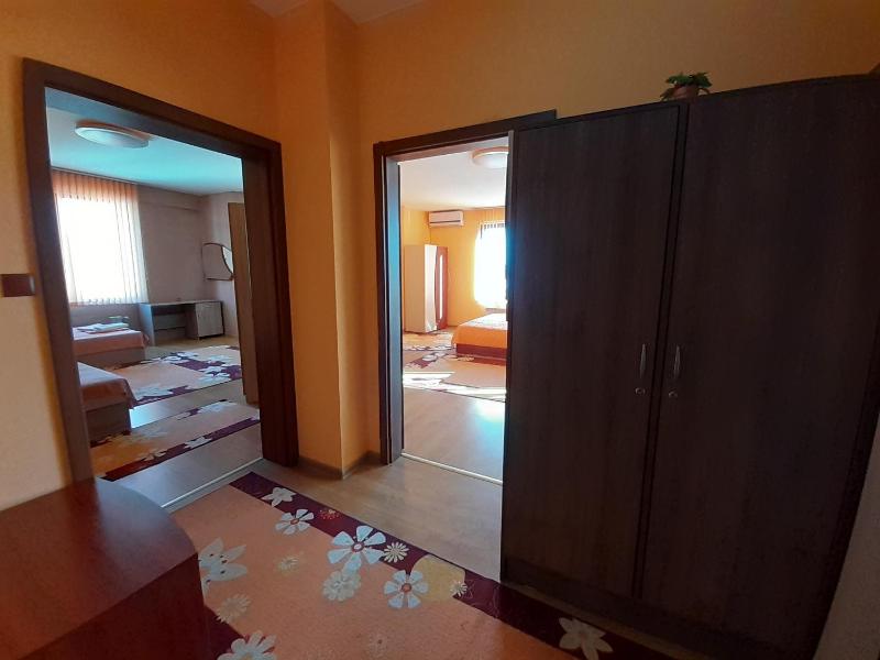 One-Bedroom Apartment image 1