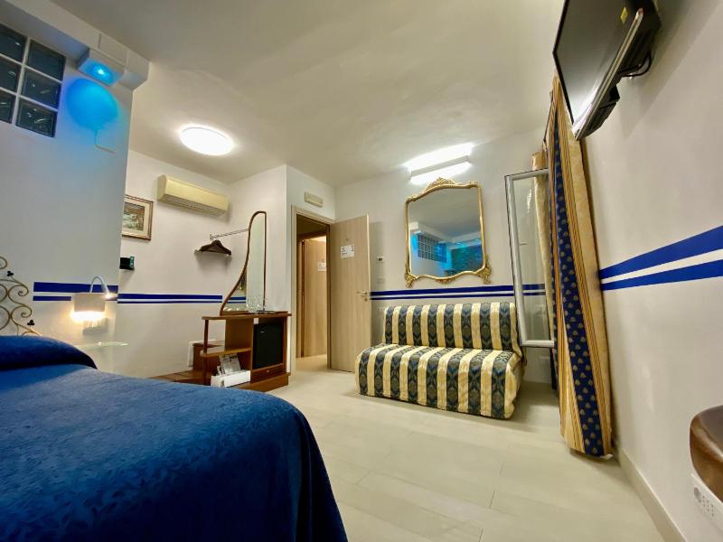 Room 7