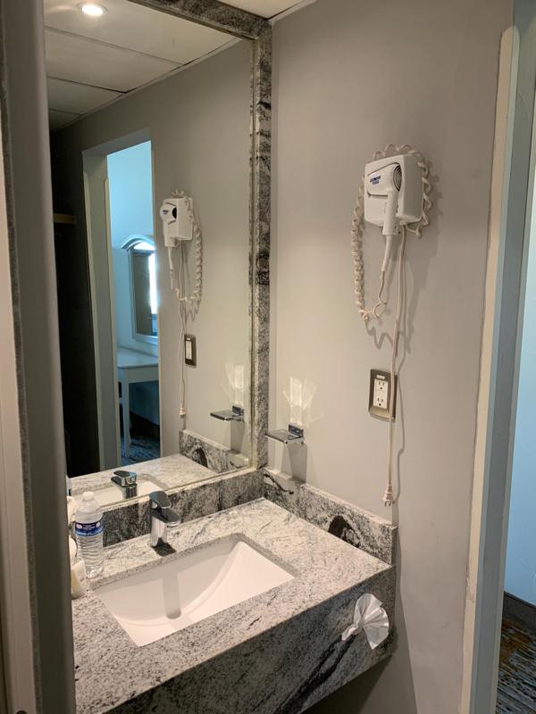 Fastos Hotel - image 4