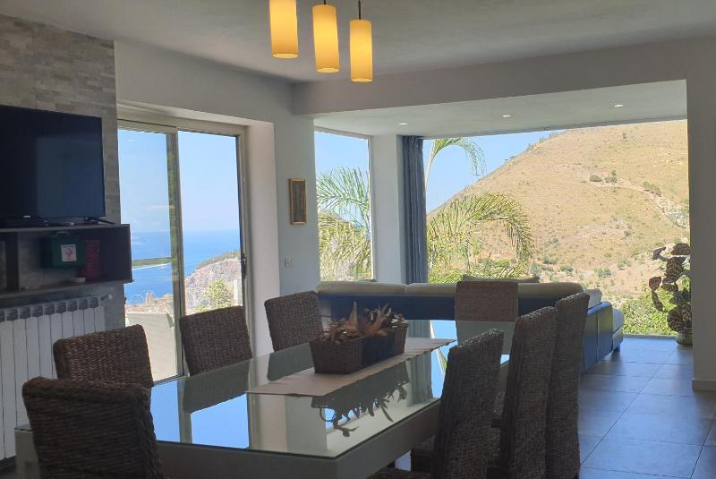 Villa la Vista - by Vacation Service - image 29