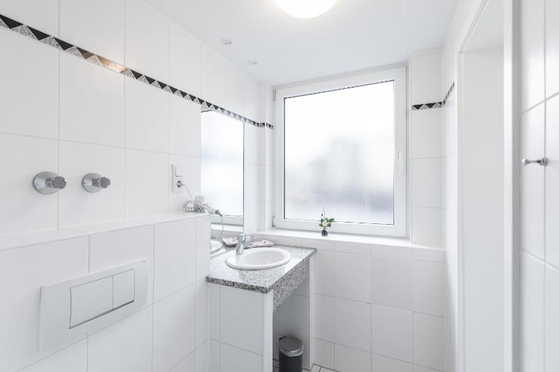 Deluxe Double or Twin Room image 1