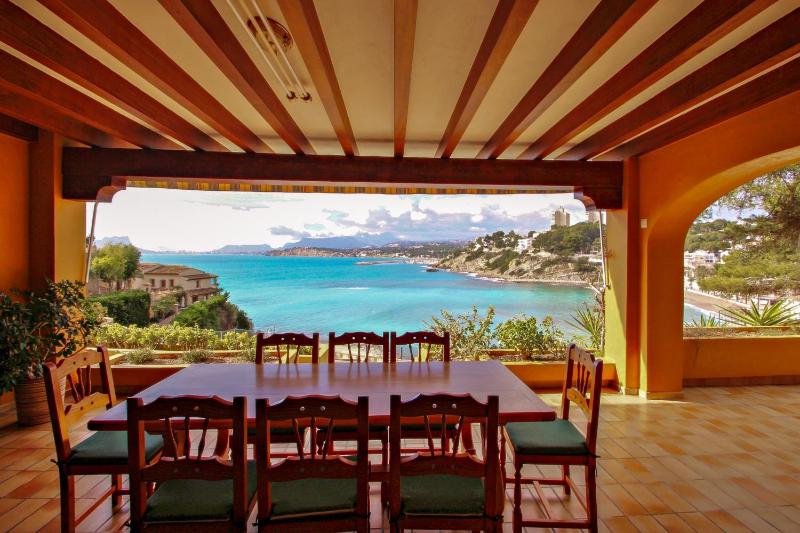 El Portet - beachfront holiday home with private pool in Moraira - image 27