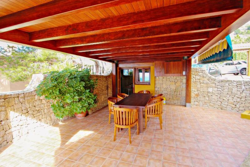El Portet - beachfront holiday home with private pool in Moraira - image 18