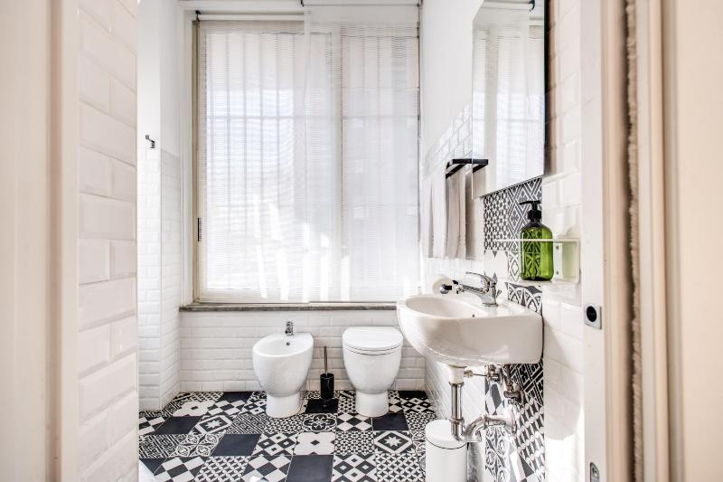 Double Room with Private Bathroom image 2