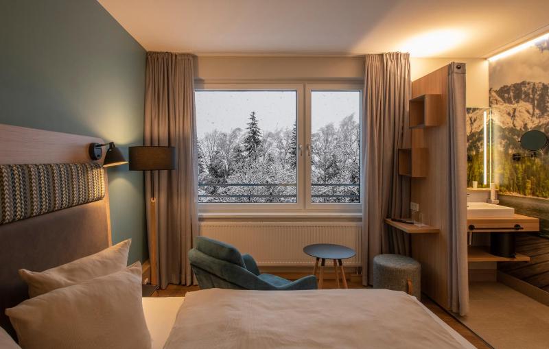 Standard Double Room image 1