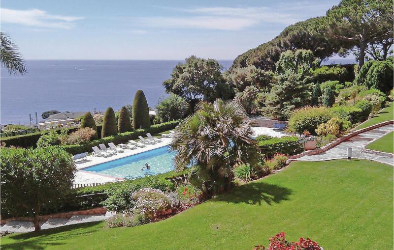 Nice Apartment In Cannes With House Sea View - image 4