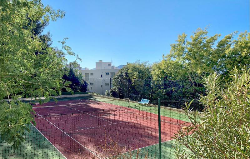 Nice Apartment In Cannes With House Sea View - image 8