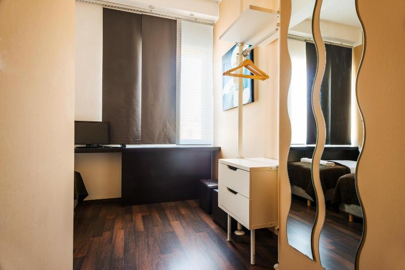 Double or Twin Room image 2