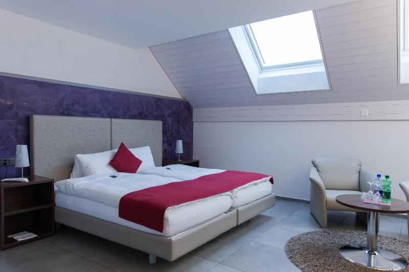 Comfort Double Room image 2