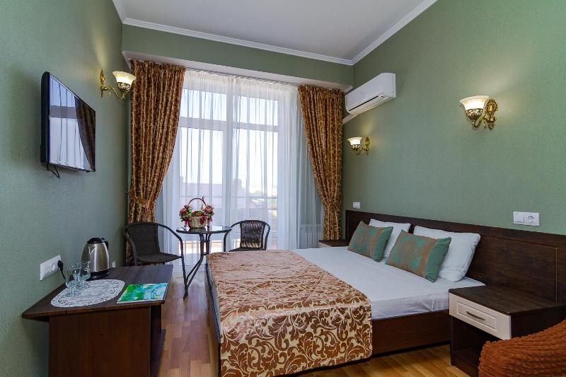 Standard Double Room image 1
